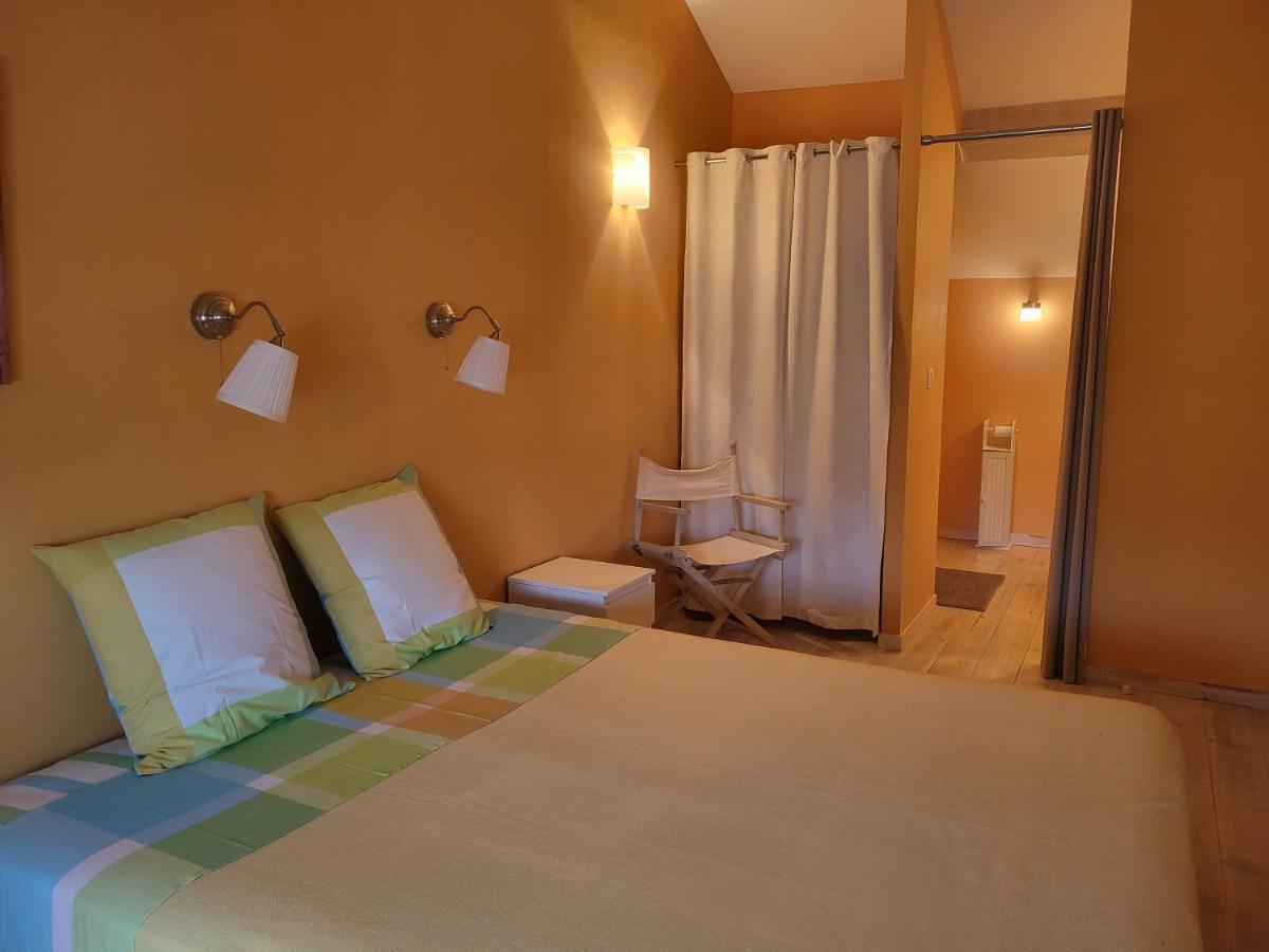 Le Clos Des Figuiers - 3 Gites De Caractere Duravel エクステリア 写真